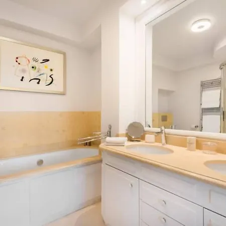 5 Sweet Suites For 10 Guests Close To Avenue Liberty Lägenhet *